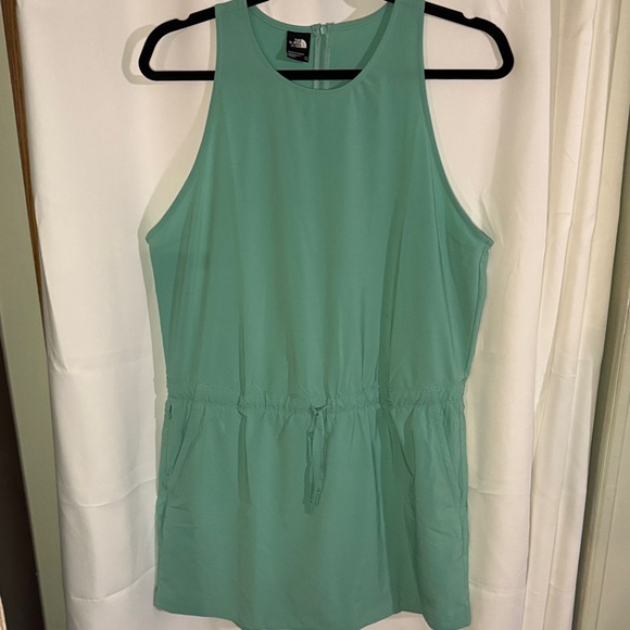 The North Face Pants - The North Face Women’s Mint Green Sleeveless Drawstring Waist Skort Romper XXL